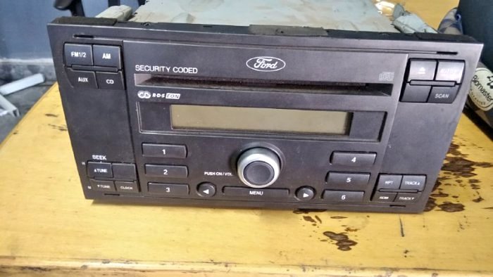 FORD FOCUS RADIO FOR SALE - Private Seller FORD FOCUS RADIO FOR SALE - Private Seller