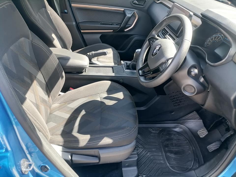 2021 Renault Kiger 1.0 Automatic Turbo Service book and keyless