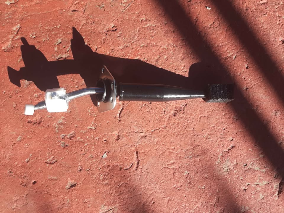 ISUZU D MAX GEAR LEVER. BRAND NEW. - Private Seller ISUZU D MAX GEAR LEVER. BRAND NEW. - Private Seller