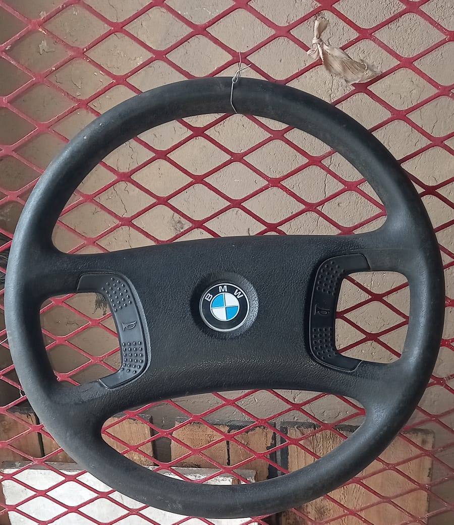Bmw e36 steering wheel - Private Seller