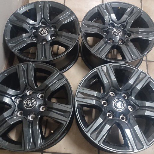 17inch toyota rims with center caps 17inch toyota rims with center caps