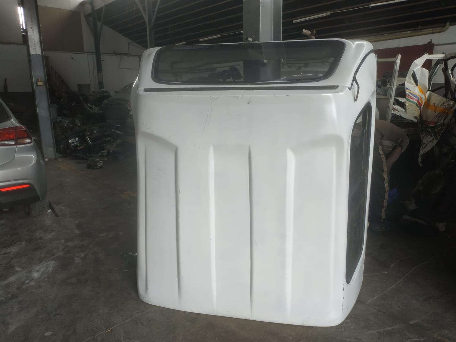 Toyota Hilux D4D Double Cab Canopy for sale - Private Seller Toyota Hilux D4D Double Cab Canopy for sale - Private Seller