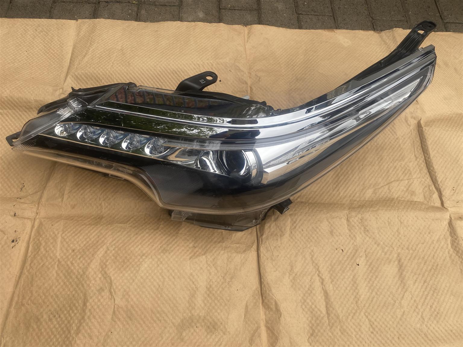 2022 TOYOTA FORTUNER GD-6 HI-BEAM LED HEADLIGHT LEFT SIDE FOR SALE