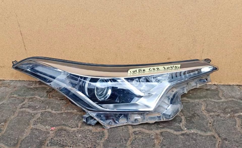 Toyota CHR Headlight 2018 - Private Seller Toyota CHR Headlight 2018 - Private Seller