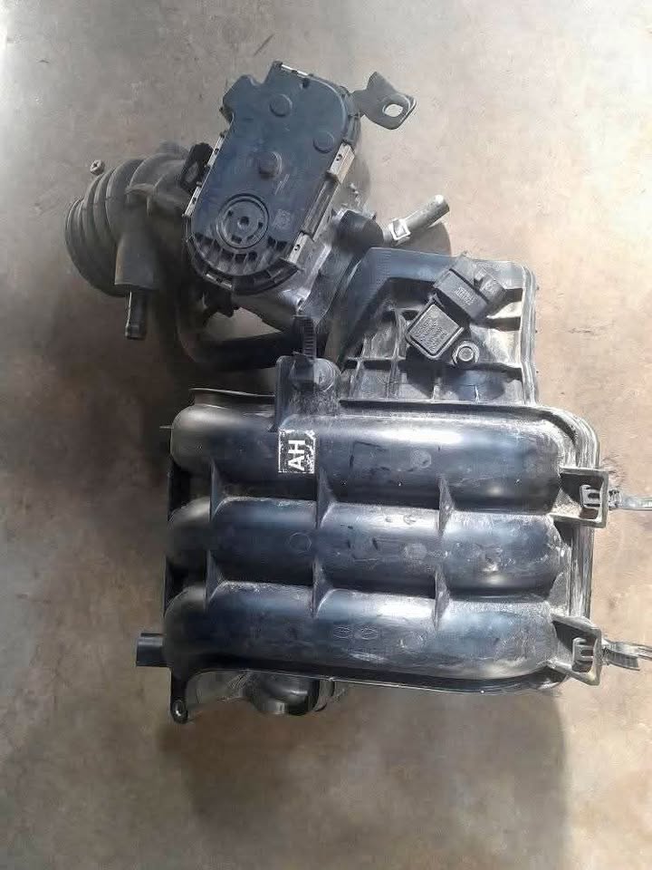 HYUNDAI I10 GRAND AIR FILTER BOX AVAILABLE