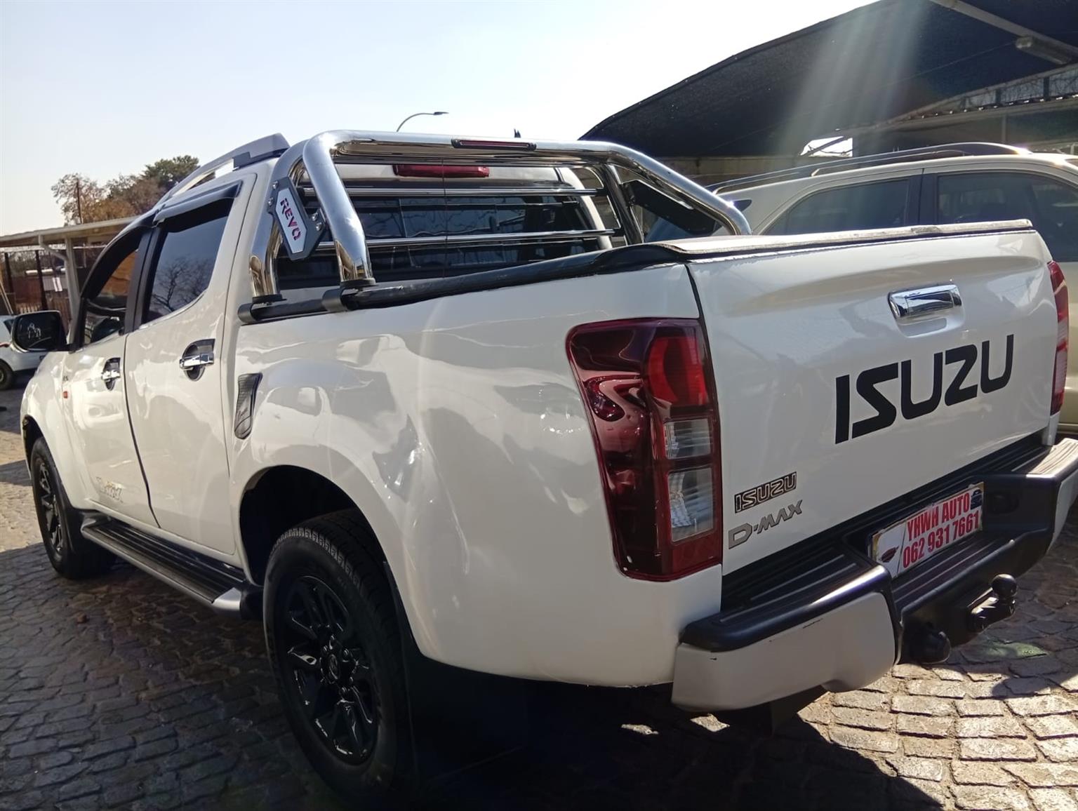2019 Isuzu KB250 DMax DoubleCab 4X2 Bakkie  Manual Cloth Seats, RollBar,