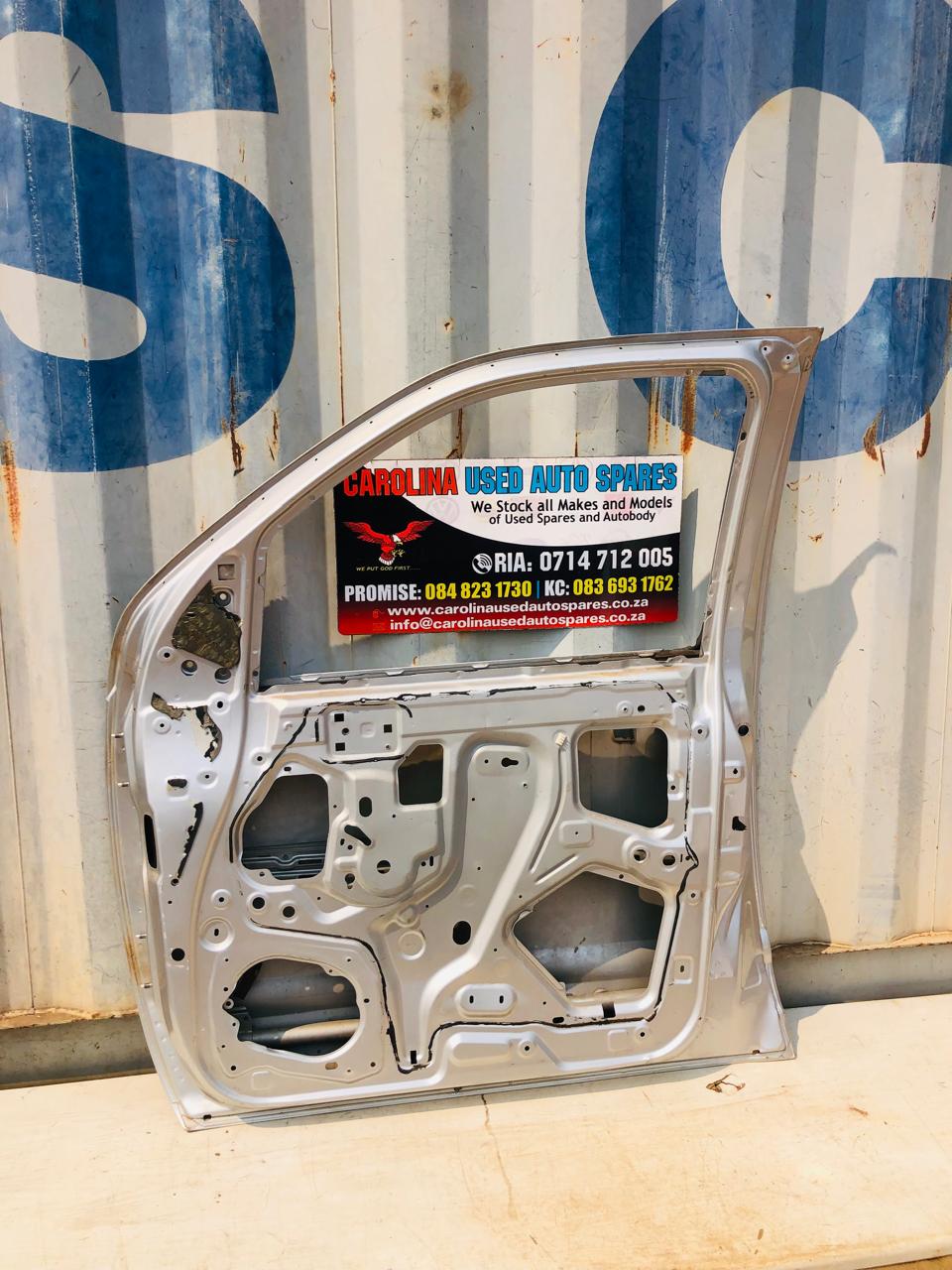 Nissan Navara right side front door (single cab) - Private Seller Nissan Navara right side front door (single cab) - Private Seller