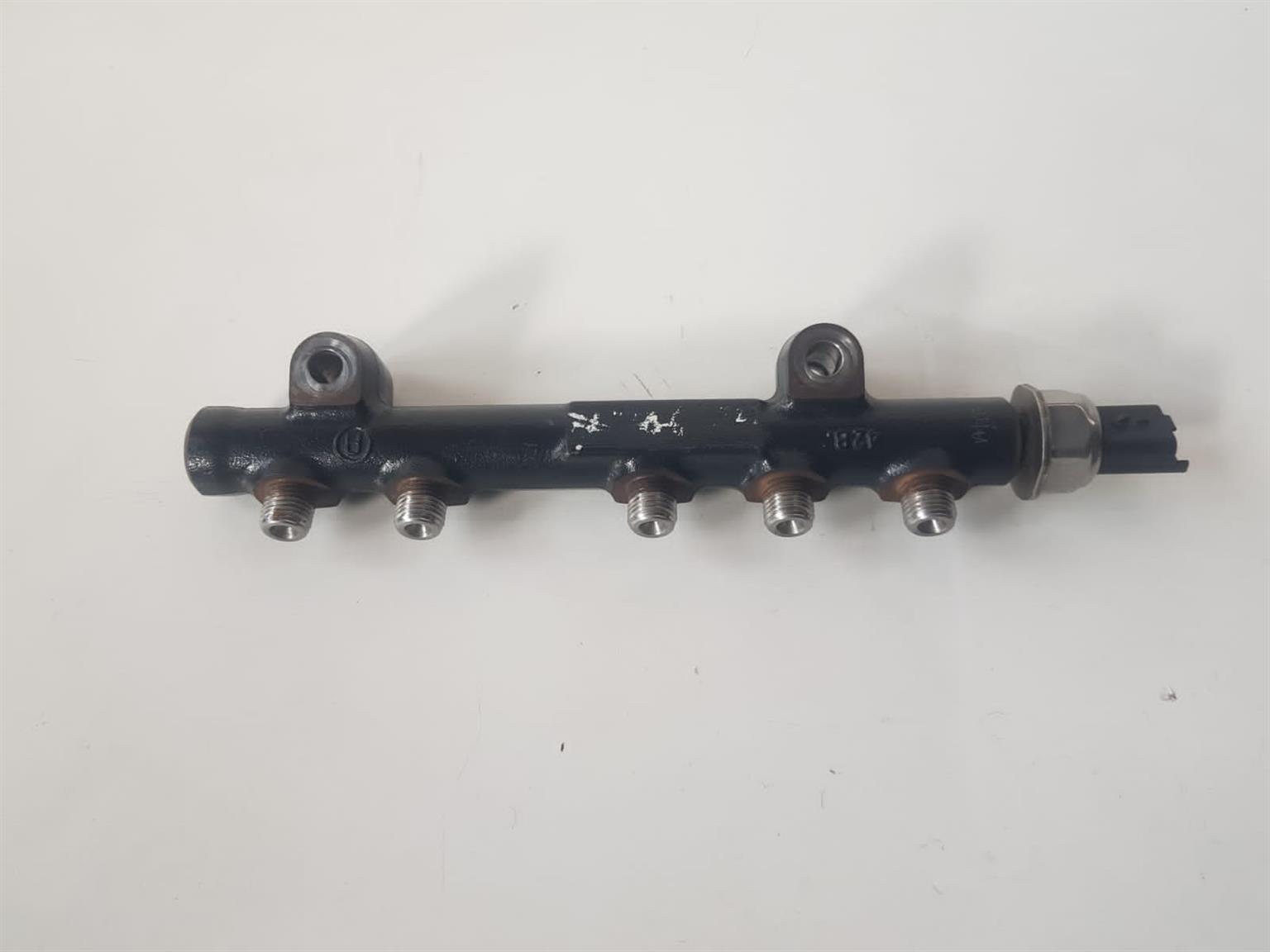 1.6L Ford Fiesta 2009-2017 Injector Rail - Private Seller 1.6L Ford Fiesta 2009-2017 Injector Rail - Private Seller