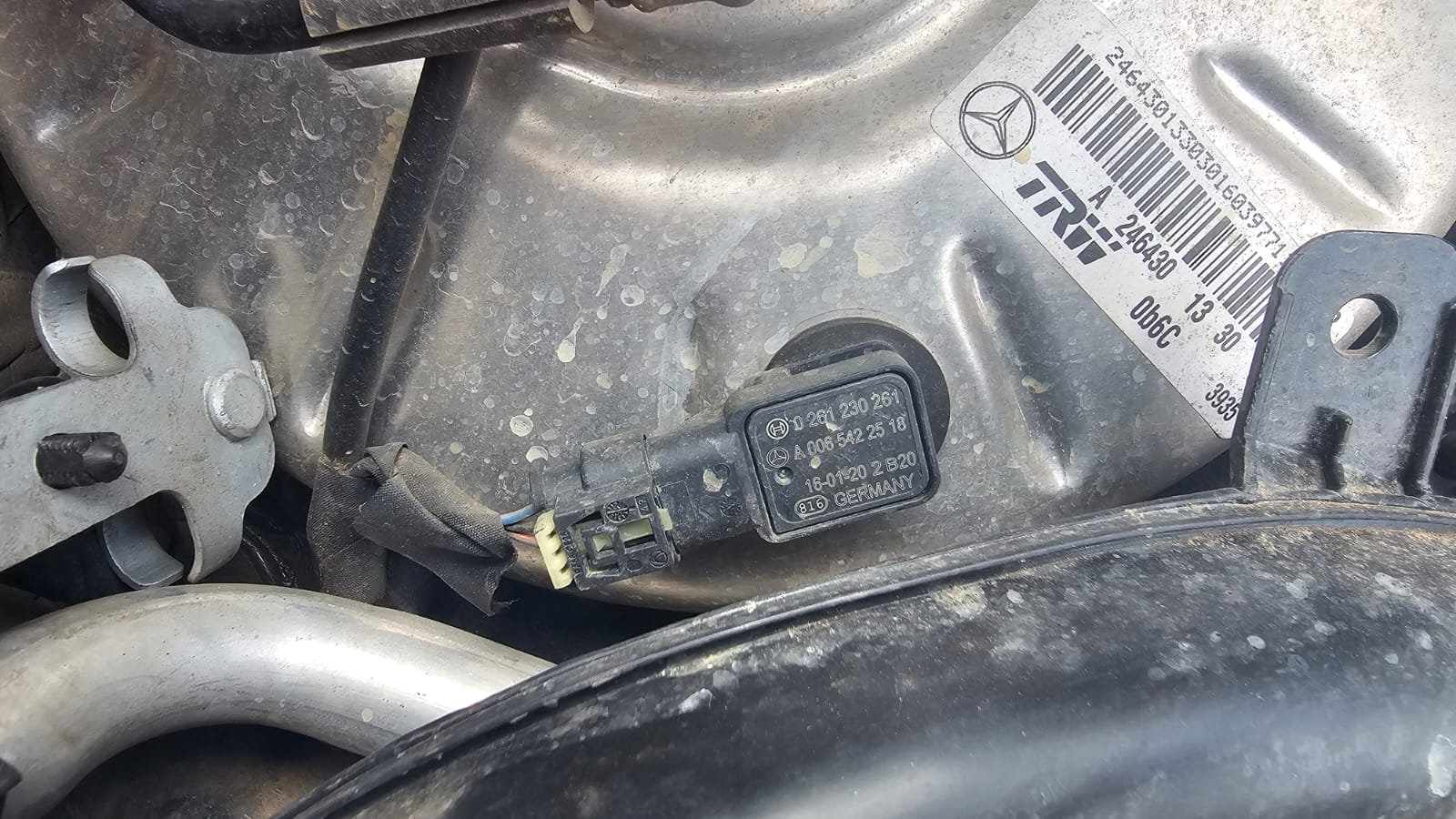 Benz A200 W176 intake manifold sensor for sale used Benz A200 W176 intake manifold sensor for sale used