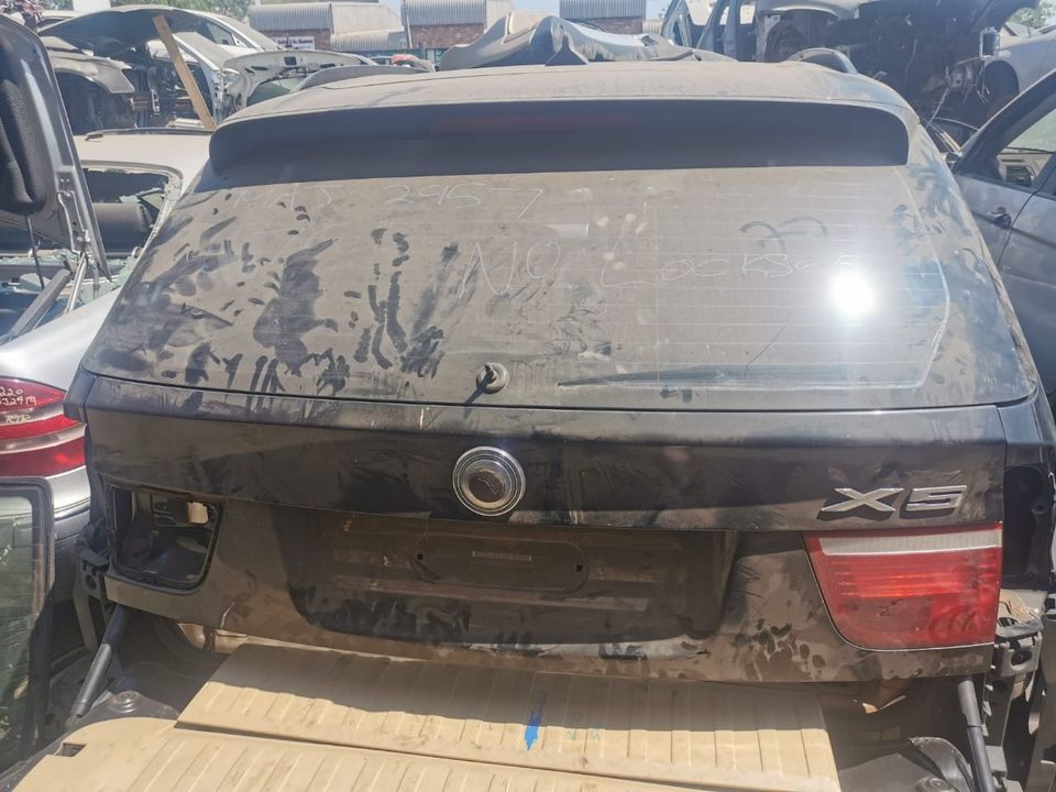 Bmw X5 used tailgate - Black in colour - Private Seller