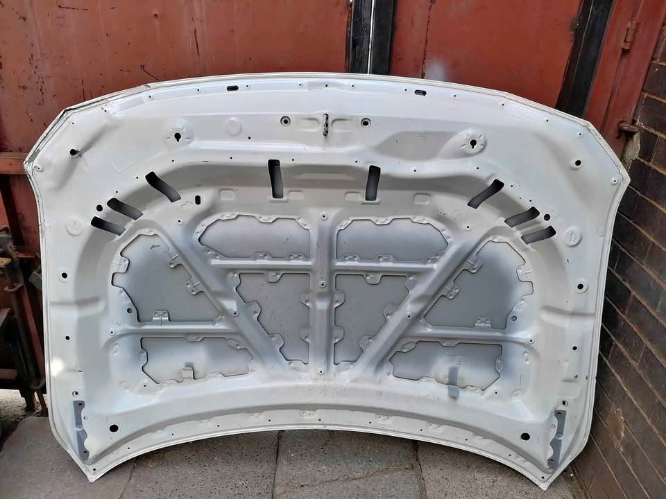 MAZDA CX5 BONNET 2017 TO 2023 MODEL - Private Seller MAZDA CX5 BONNET 2017 TO 2023 MODEL - Private Seller