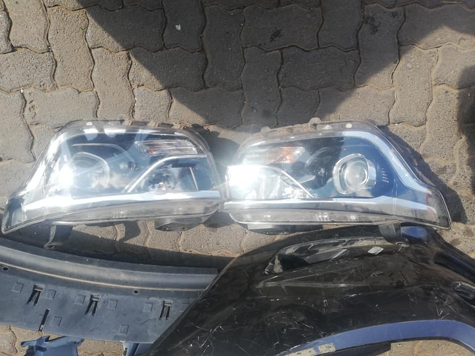 Hyundai H1 headlights - Private Seller Hyundai H1 headlights - Private Seller