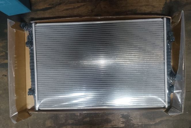 VW GOLF 8 GTI 2.0T BRAND NEW RADIATORS FOR SALE - Private Seller VW GOLF 8 GTI 2.0T BRAND NEW RADIATORS FOR SALE - Private Seller
