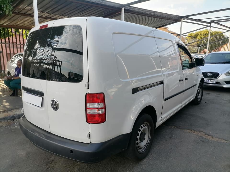 2015 Volkswagen Caddy 2.0 TDI with a leather seat Spare key