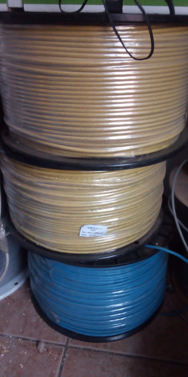 Cat 6 UTP / LAN / Ethernet cable. Pure, solid copper 1Gb cable. High end. From R