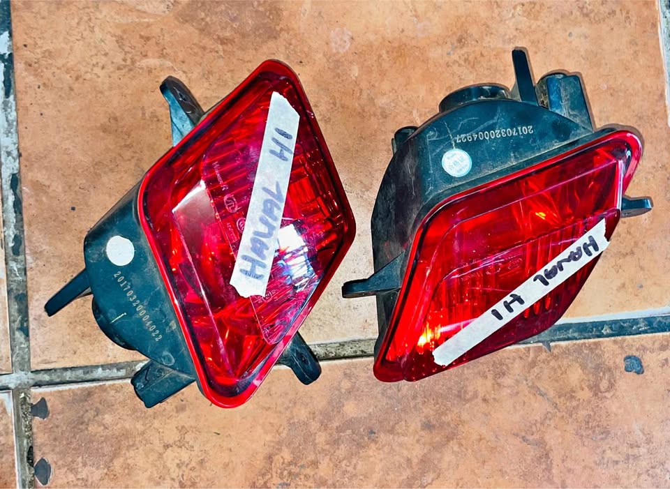 HAVAL H1 Rear Bumper fog lights - Private Seller HAVAL H1 Rear Bumper fog lights - Private Seller