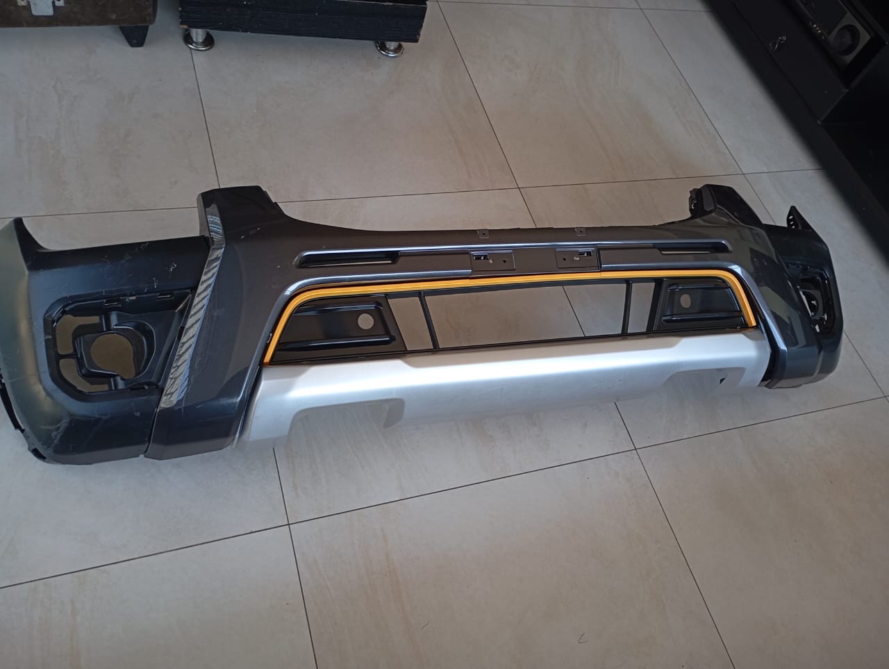 2023 FORD RANGER T9 FRONT BUMPER - Private Seller 2023 FORD RANGER T9 FRONT BUMPER - Private Seller