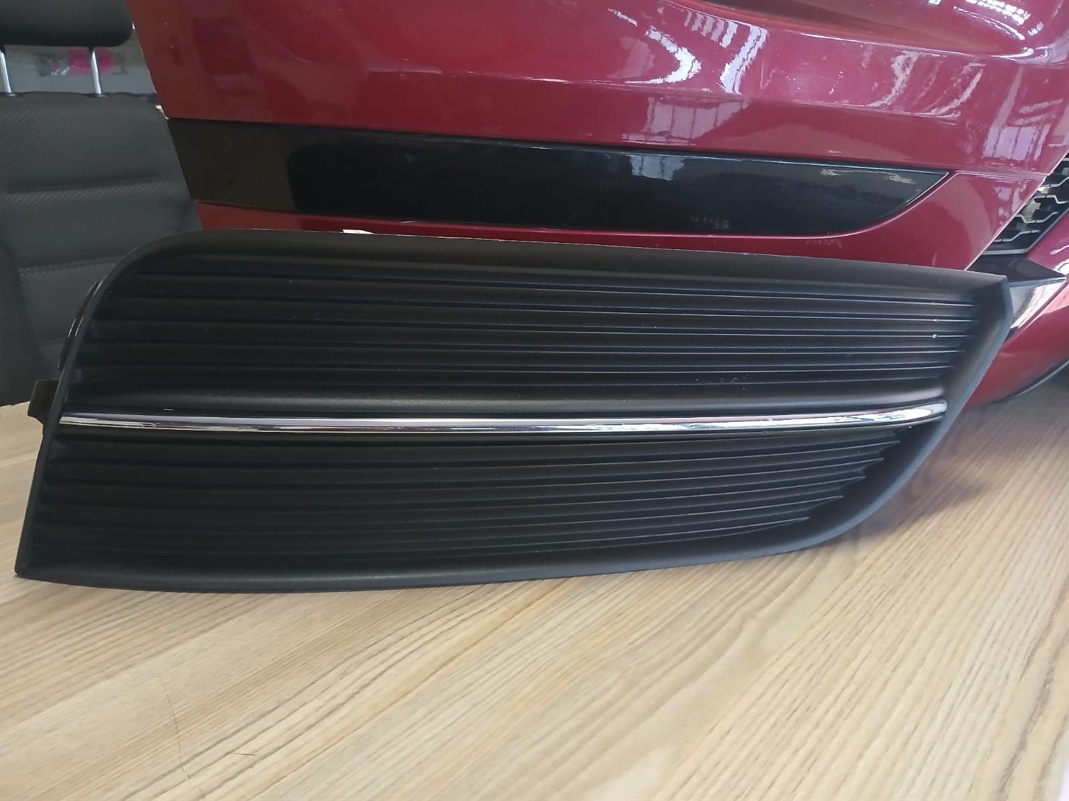 2016 AUDI A3 FOGLIGHT COVER LEFTSIDE FOR SALE IN EXCELLENT CONDITION - Private Seller 2016 AUDI A3 FOGLIGHT COVER LEFTSIDE FOR SALE IN EXCELLENT CONDITION - Private Seller