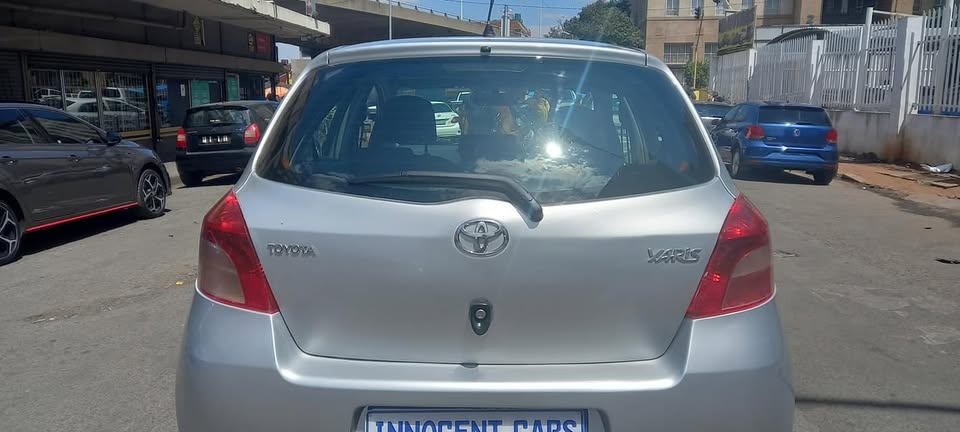 2007 TOYOTA YARIS T3 PETROL, MANUAL, SILVER, 96000KM
