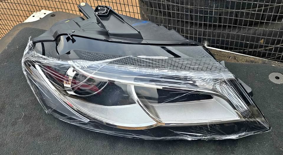 Audi A Headlight Available - Private Seller Audi A Headlight Available - Private Seller