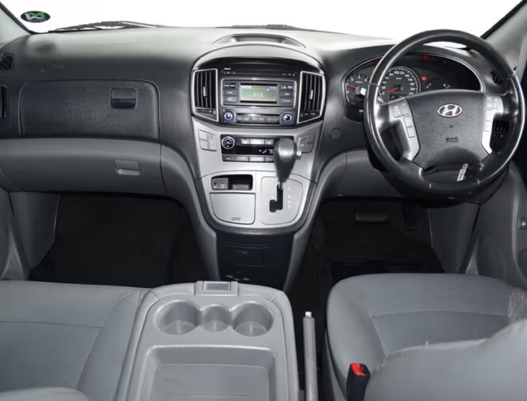 Used 2016 Hyundai H-1 2.5VGTi bus Elite 9-seater - Private Seller