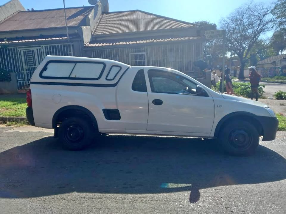 2011 Opel Corsa Utility Sport bakkie 1.4 Petrol, Manual, White Color, Mileage