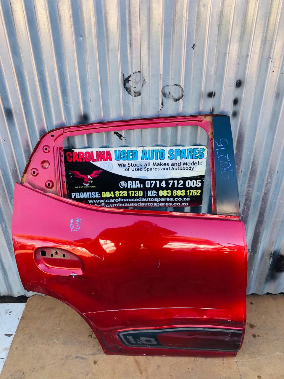 Used Renault Kwid 1.0 right side rear/back door for sale in