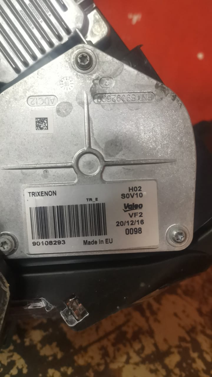 Maserati Levante 2017 Headlight none AFS