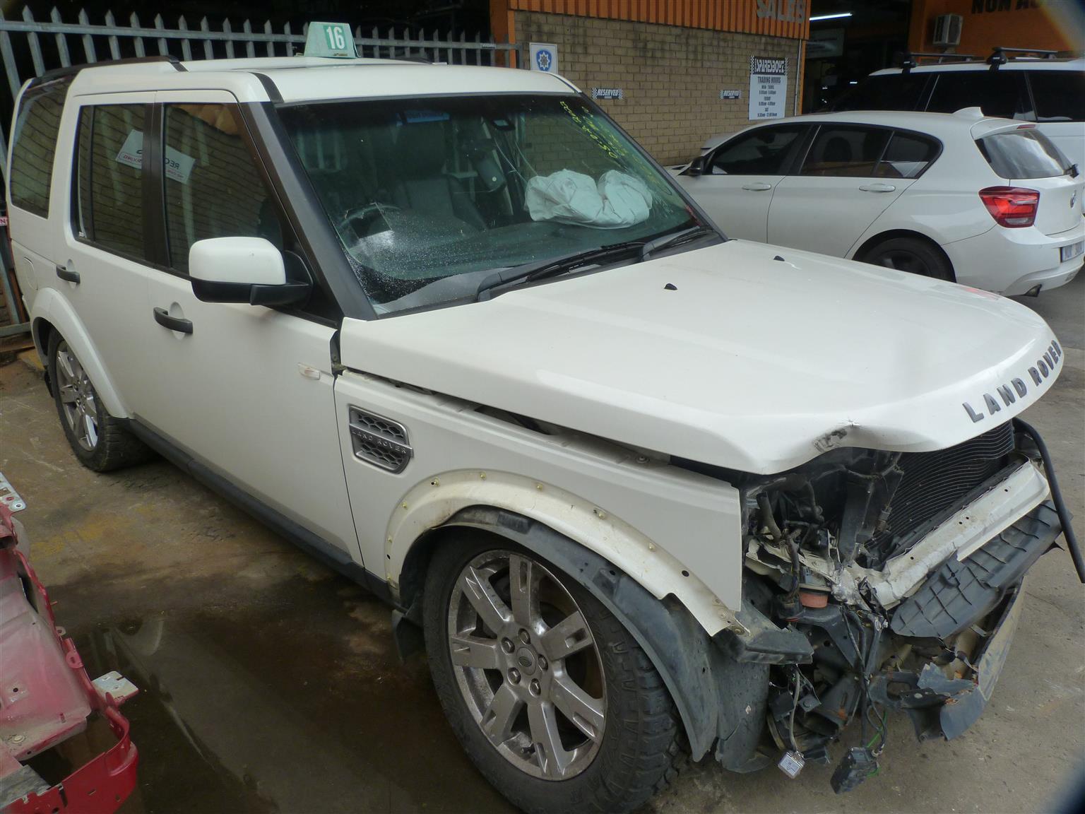 Land Rover Discovery4 3.0 TD SD V6 SE - 2010 - Private Seller Land Rover Discovery4 3.0 TD SD V6 SE - 2010 - Private Seller