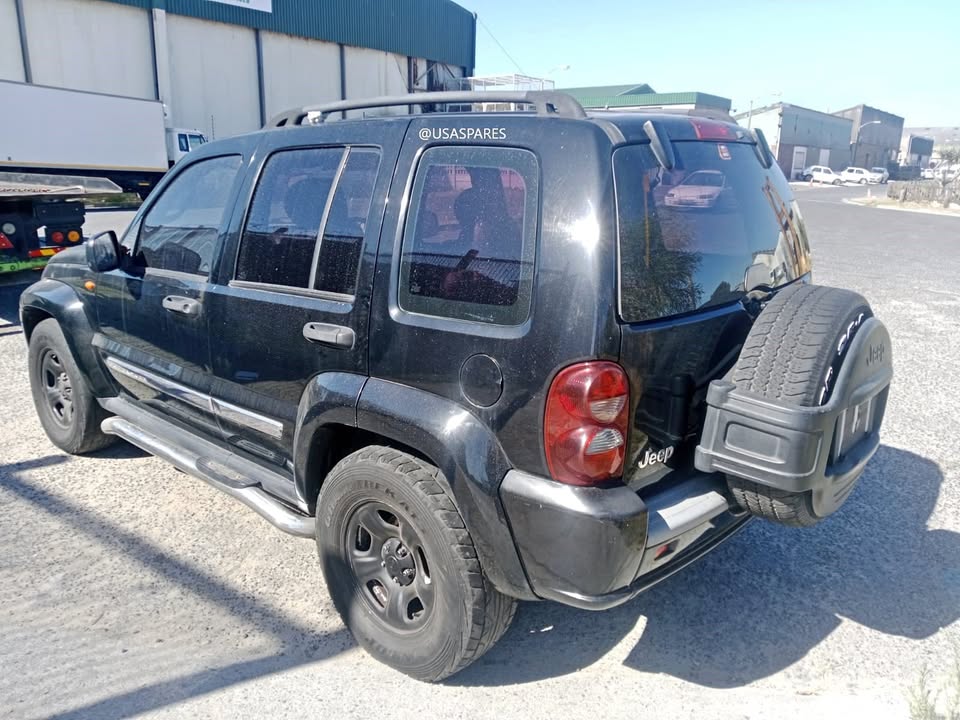 2006 Jeep Cherokee 2.8 Stripping For Parts - Private Seller 2006 Jeep Cherokee 2.8 Stripping For Parts - Private Seller