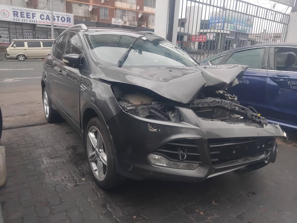 Ford Kuga AWD 2,0L 2015 Model - Private Seller