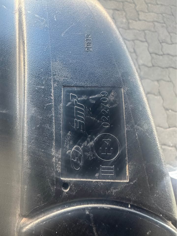 Hyundai h1 bus right side mirror - Private Seller Hyundai h1 bus right side mirror - Private Seller
