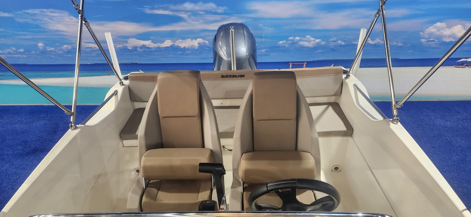 QUICKSILVER 555 OPEN ON TRAILER 130 HP YAMAHA 4 STROKE