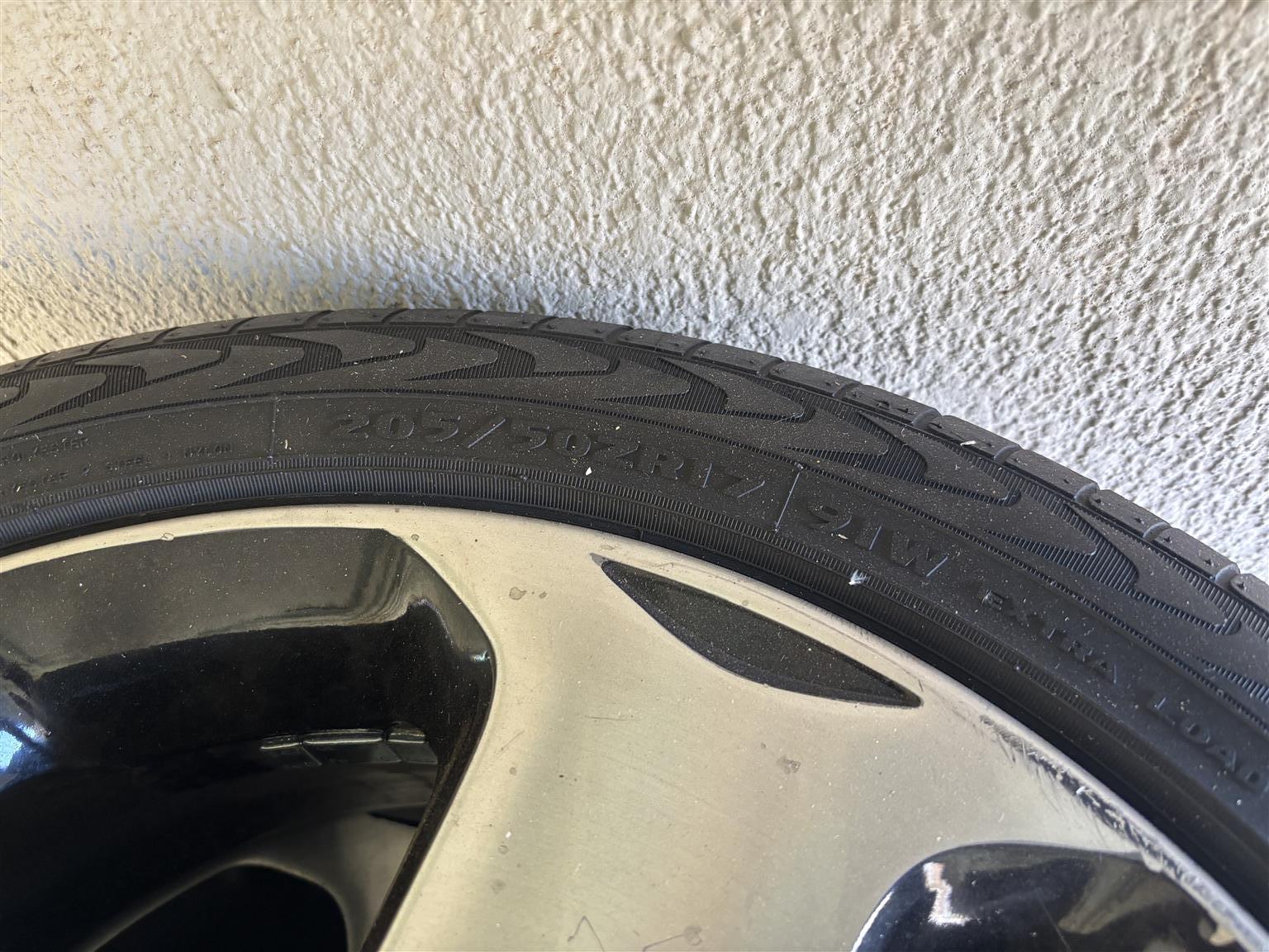 KIA 17” Rims and Tyres - Private Seller