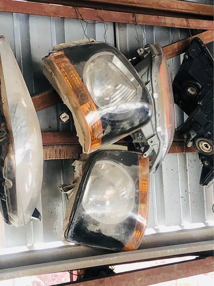 Kia headlights - Private Seller