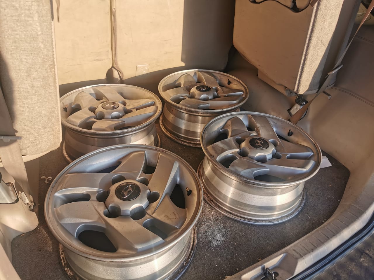 4 Hyundai h1 reams for sale - Private Seller