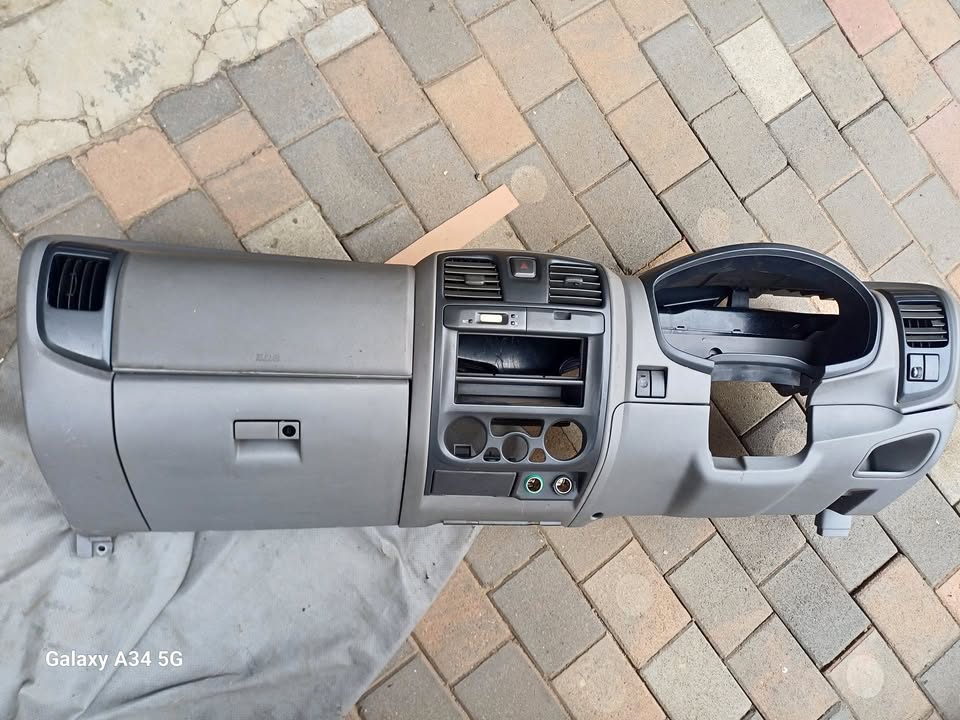 Isuzu go big dashboard - Private Seller