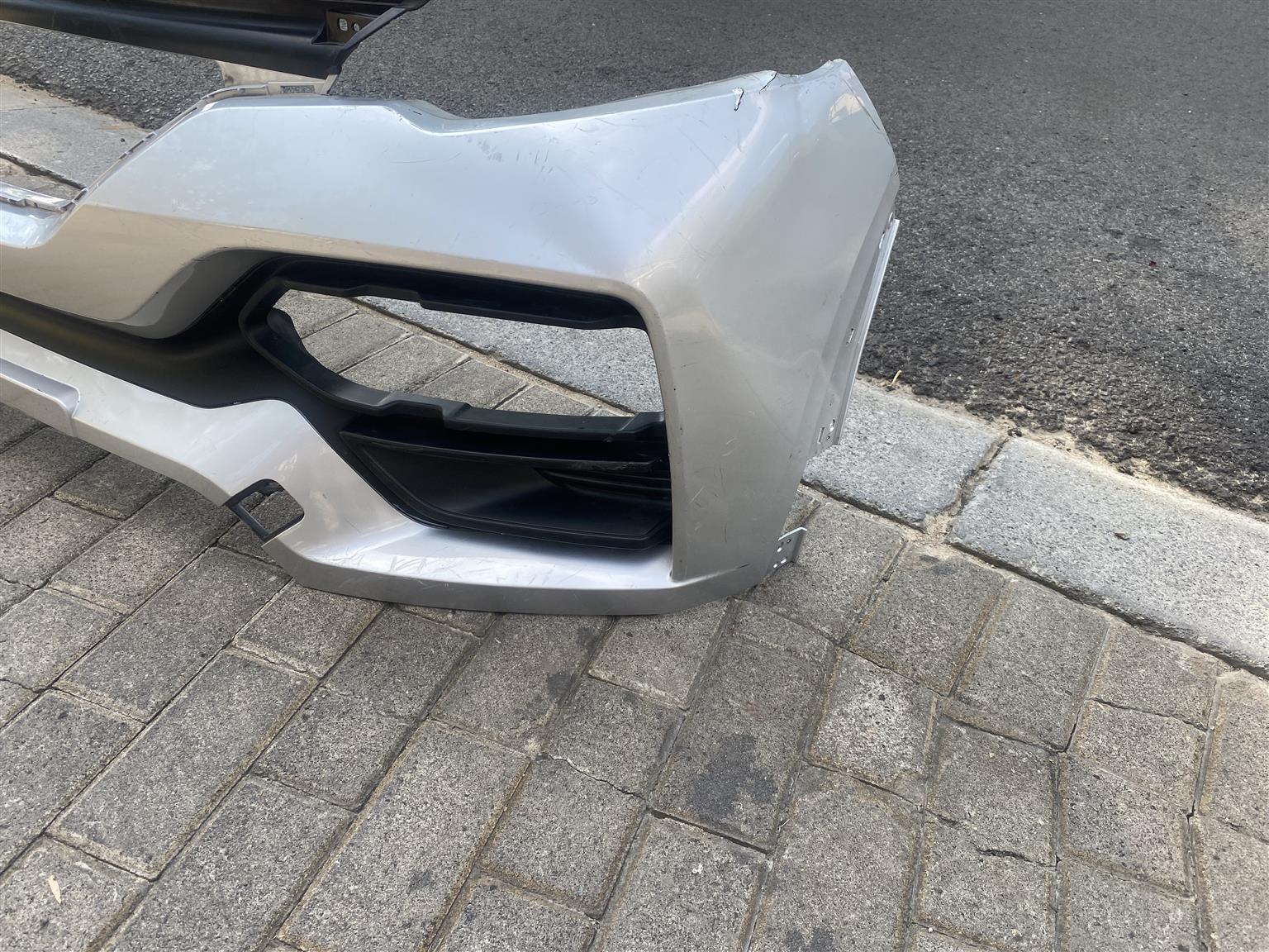 2023 RENAULT KIGER FRONT BUMPER FOR SALE. IN PRISTINE CONDITION - Private Seller 2023 RENAULT KIGER FRONT BUMPER FOR SALE. IN PRISTINE CONDITION - Private Seller