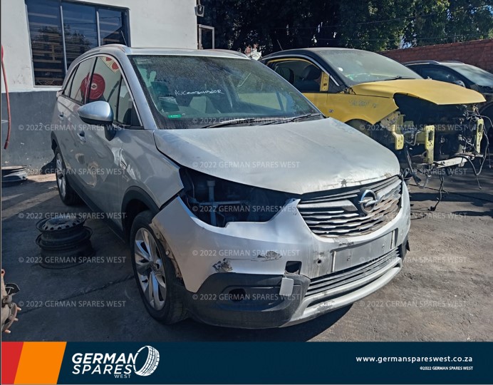 WE STRIPPING A OPEL CROSSLAND 1.2 2018 FOR SPARES - Private Seller