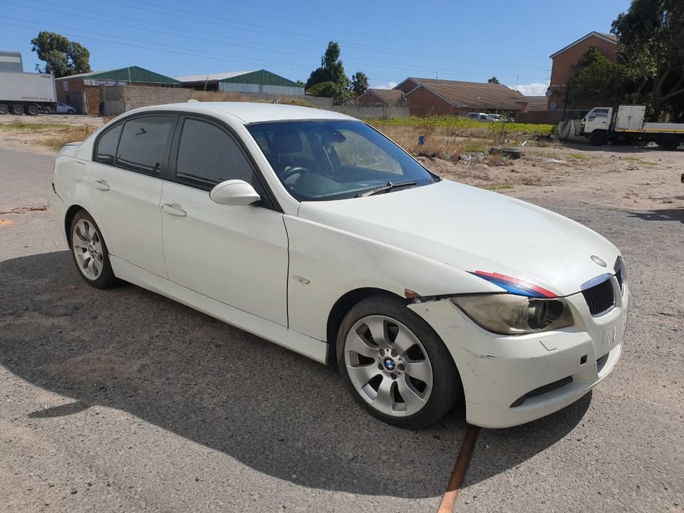 BMW 320d BREAKING UP FOR SPARES - Private Seller