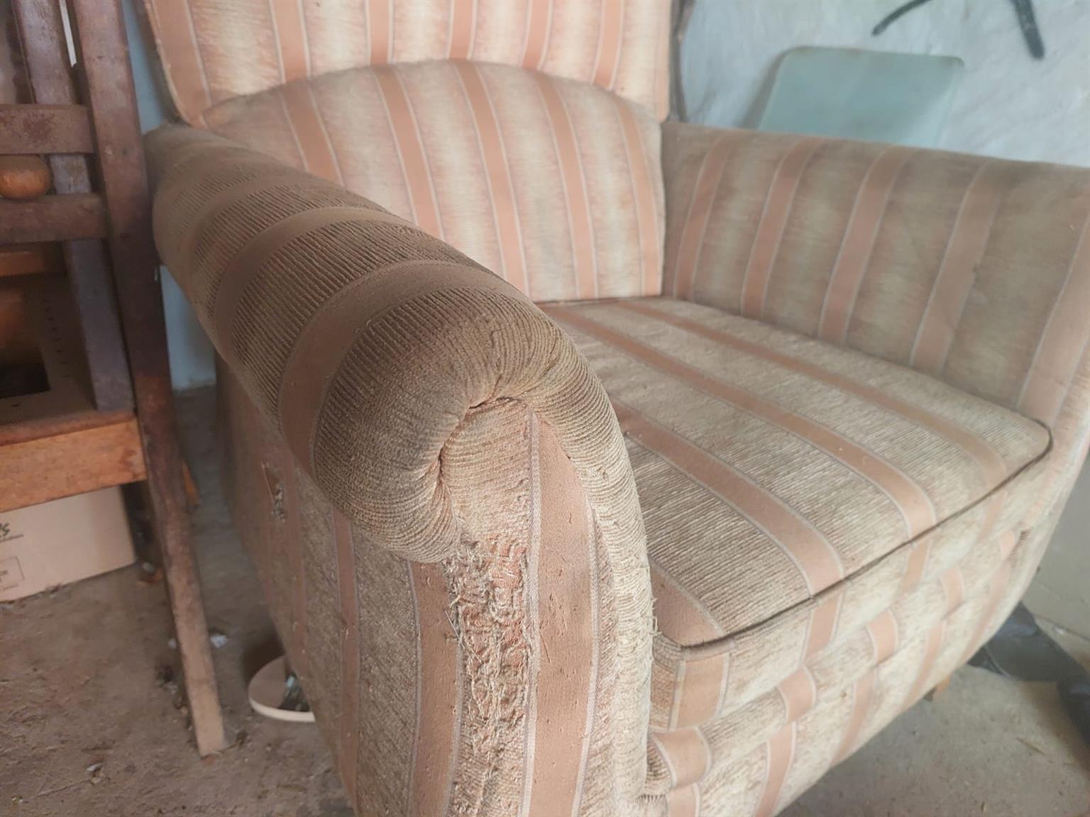 VINTAGE WINGBACK CHAIR - MATERIAL / OAK FEET / NEEDS A CLEAN/ MADE 1991