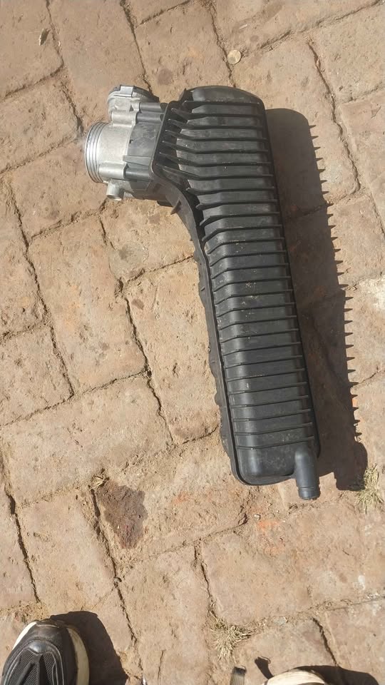 Volvo S40 T5 2005 Throttle body for sale - Private Seller Volvo S40 T5 2005 Throttle body for sale - Private Seller