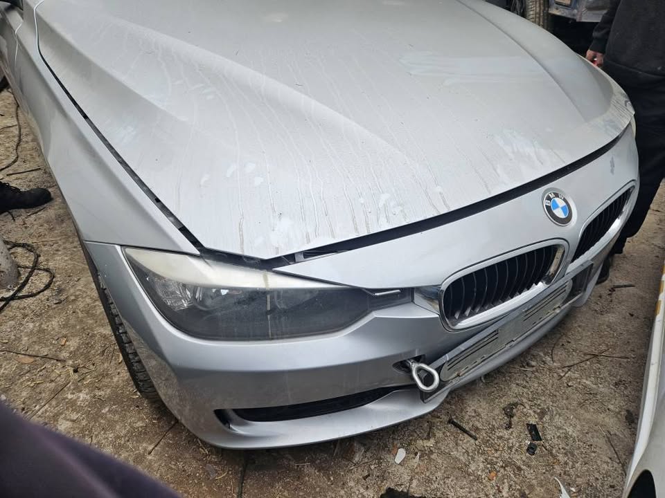 2013 BMW F30 320I STRIPPING FOR SPARES