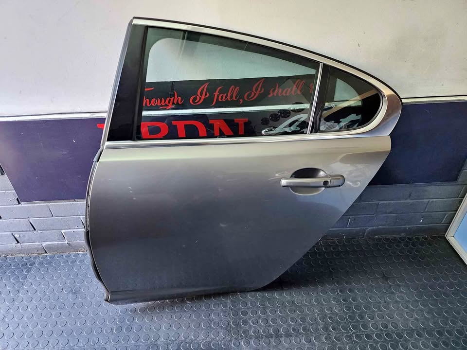 JAGUAR XF DOOR – REAR LEFT