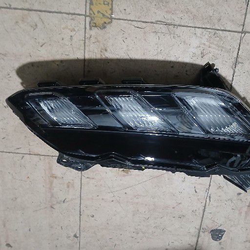 Suzuki grand vitara headlight - Private Seller Suzuki grand vitara headlight - Private Seller