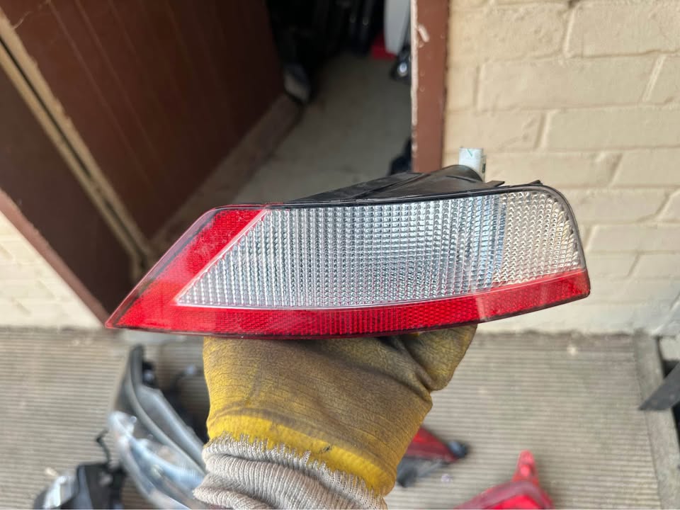 Ford Ecosport left side rear bumper reflector - Private Seller Ford Ecosport left side rear bumper reflector - Private Seller