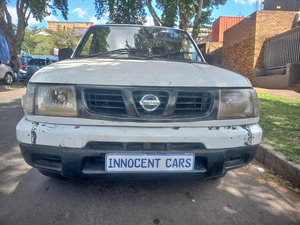 2005 NISSAN HARDBODY 2.2 PETROL, MANUAL, WHITE COLOR, MILEAGE 199747KMS.