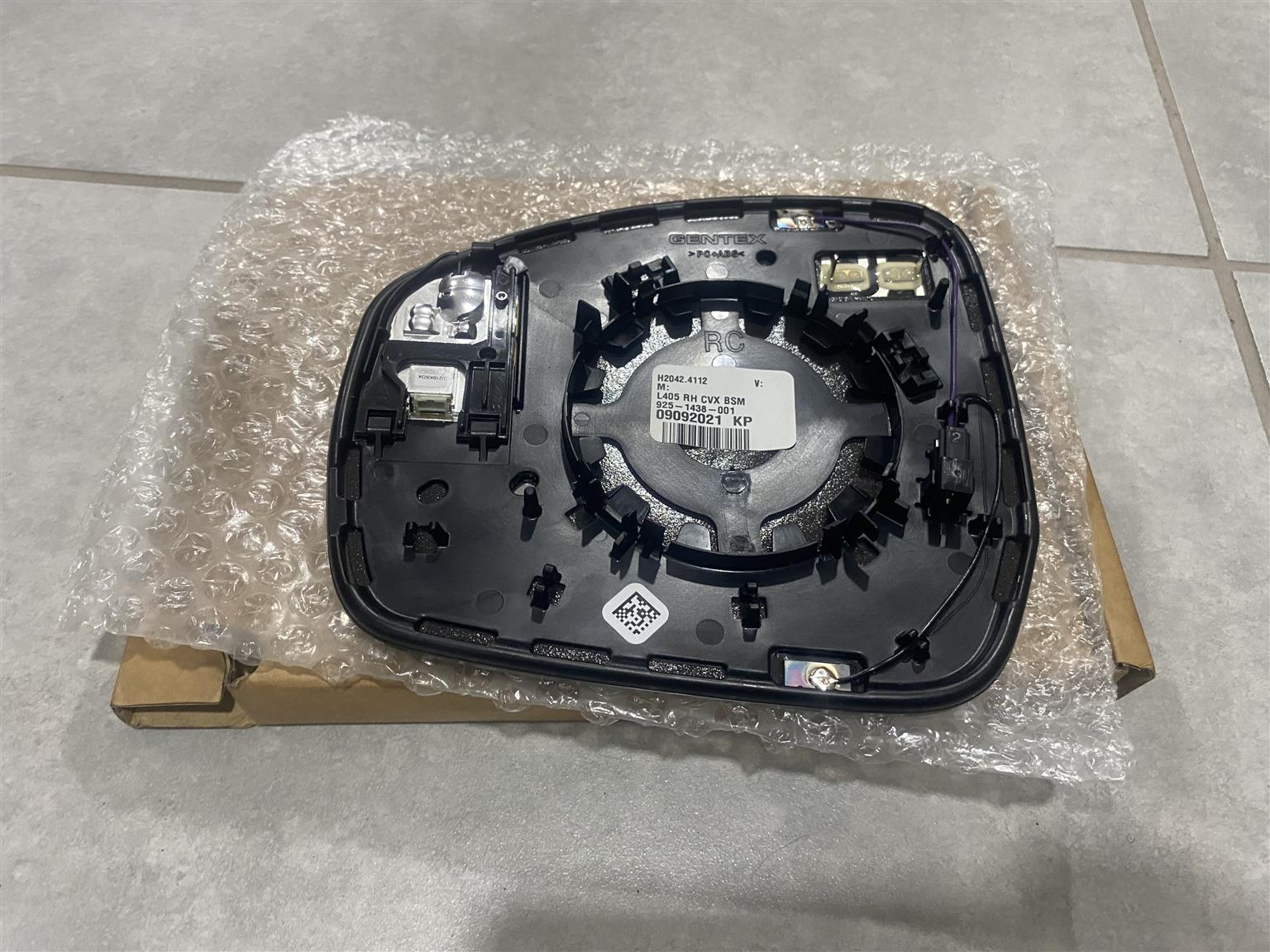 2020 RANGE ROVER SPORT L494 BLIND SPOT MIRROR GLASS RIGHT SIDE FOR SALE. NEW - Private Seller 2020 RANGE ROVER SPORT L494 BLIND SPOT MIRROR GLASS RIGHT SIDE FOR SALE. NEW - Private Seller