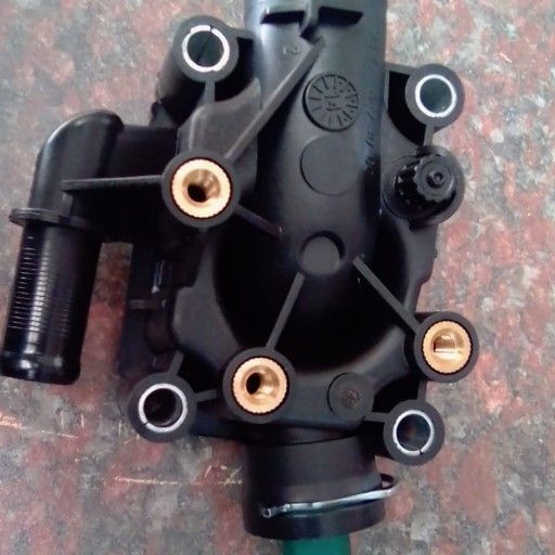 Thermostat housing for Peugeot 1,6 on special now - Private Seller Thermostat housing for Peugeot 1,6 on special now - Private Seller