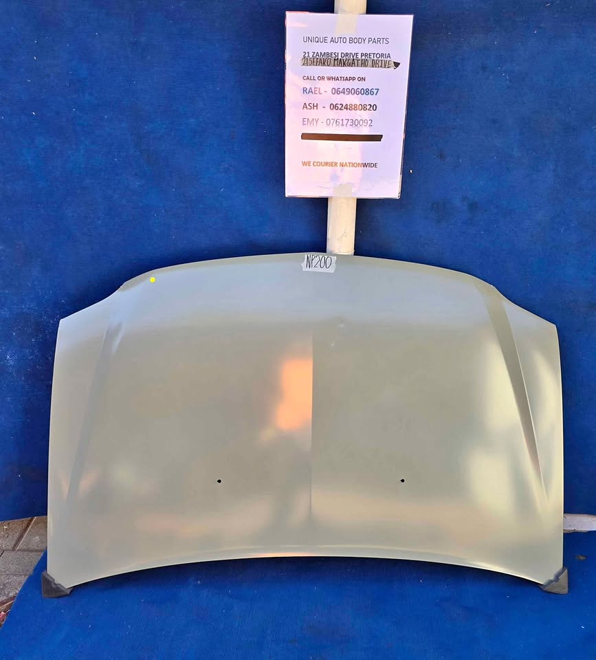 Nissan NP200 Bonnet - Private Seller Nissan NP200 Bonnet - Private Seller